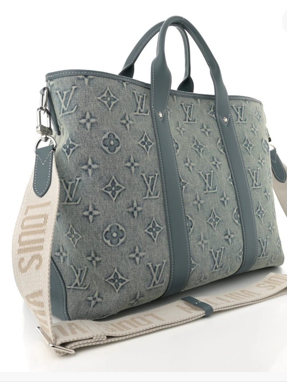 Cotton Light Blue Monogram Denim Tote w/sky Low Blue Delux Weekender Crossbody
